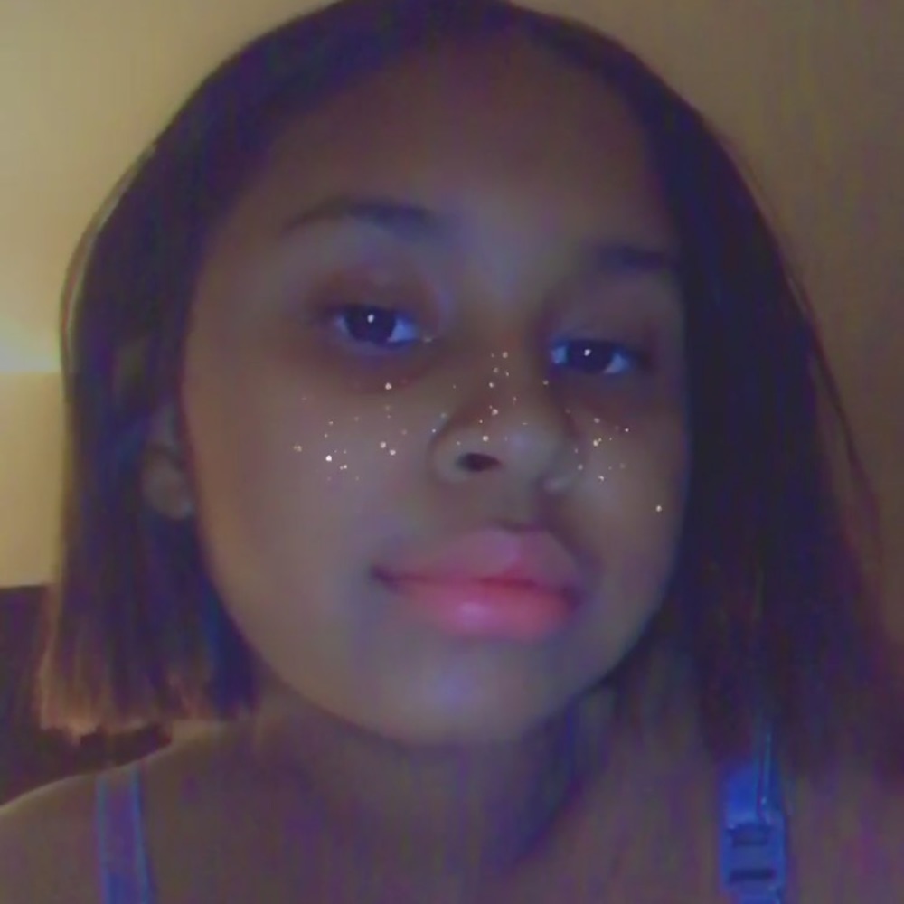 Meet your Posher, Crystal